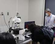 生命科学研究基盤センターでの見学の様子