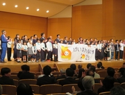 登壇者全員で万博開幕にエール！