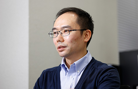 画像:自動車を走らせる高発電効率の薄膜太陽電池を実現する