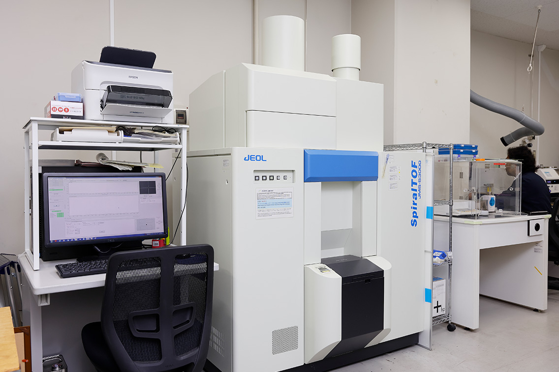 画像:質量分析装置